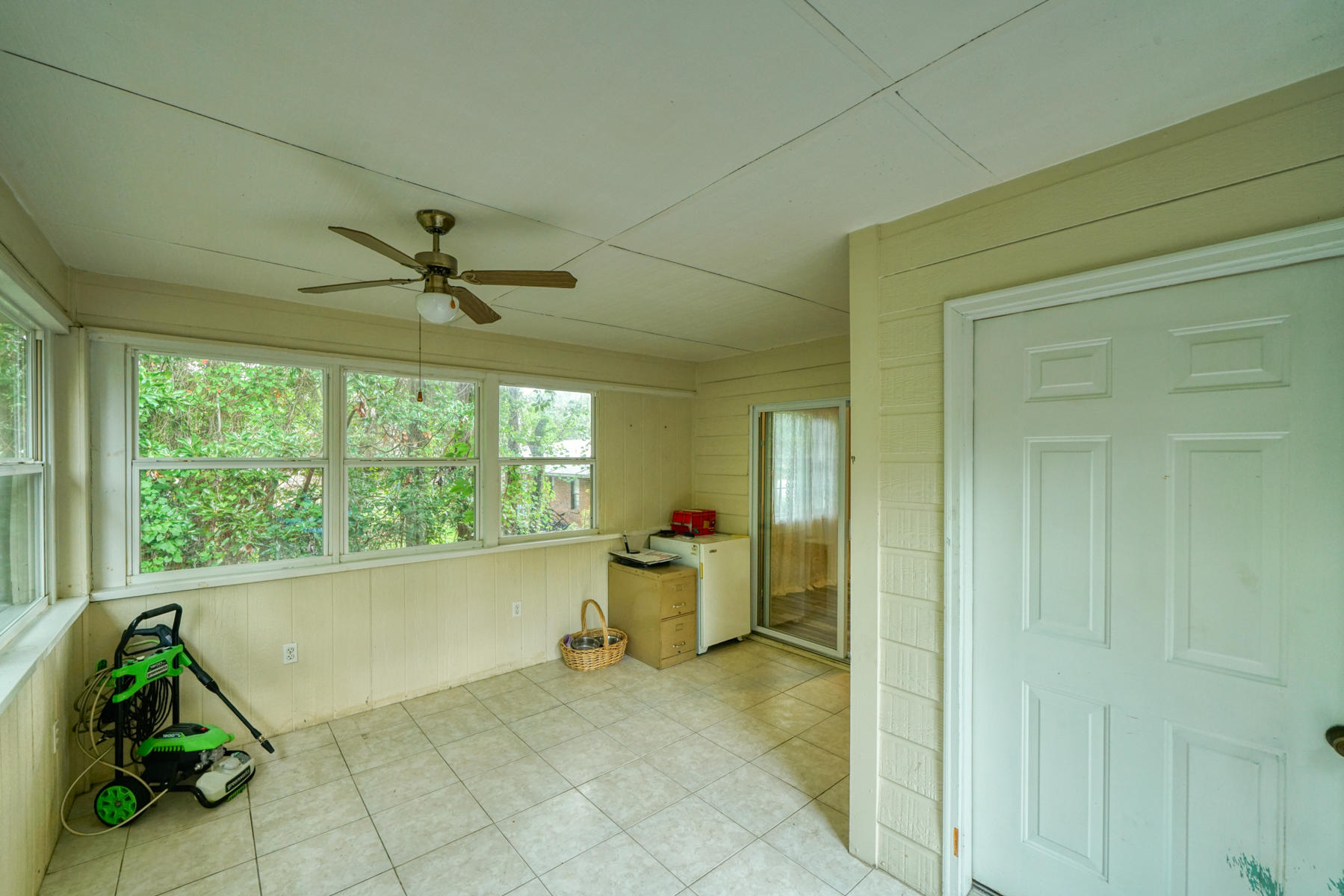 RESUB OF KELLYS ADD TO DESTIN - Residential