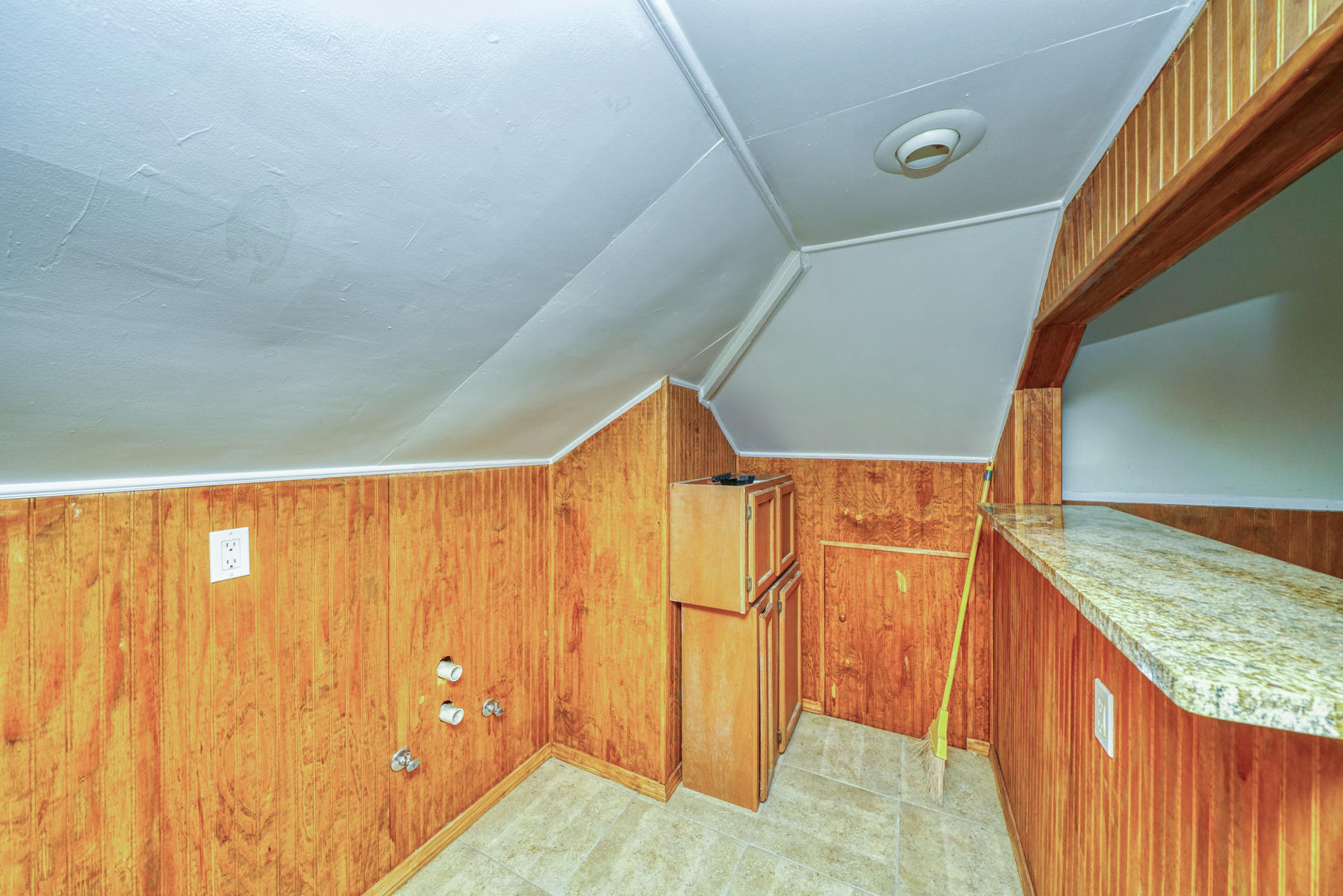 RESUB OF KELLYS ADD TO DESTIN - Residential