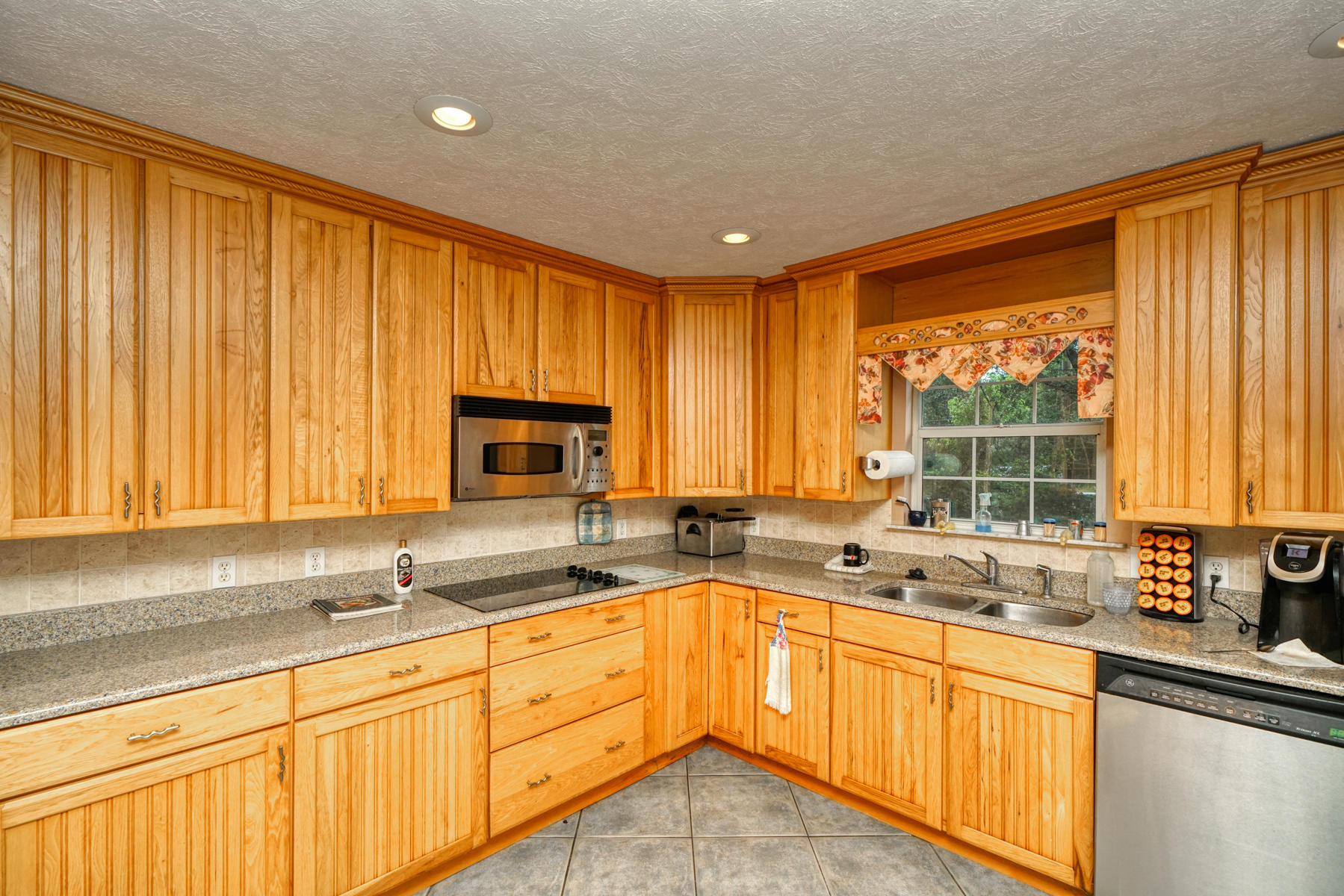 RESUB OF KELLYS ADD TO DESTIN - Residential