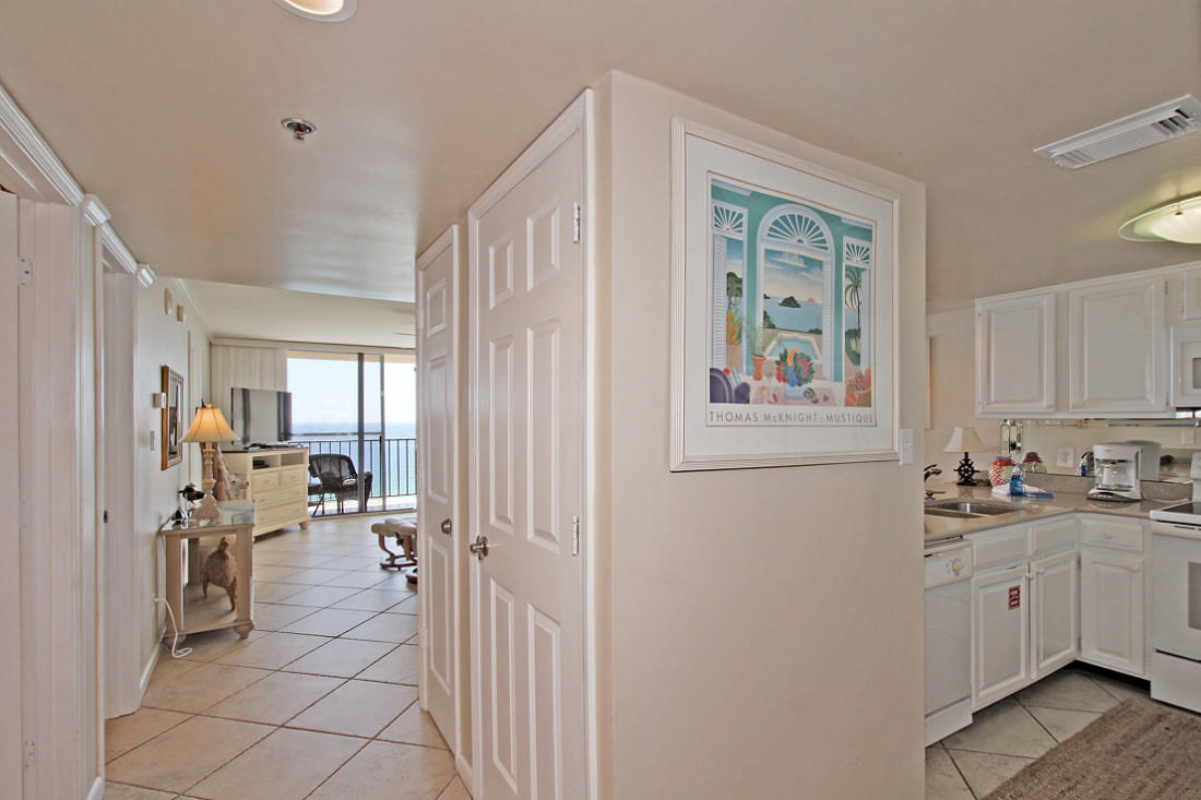 ONE SEAGROVE PLACE CONDOMINIUMS - Residential