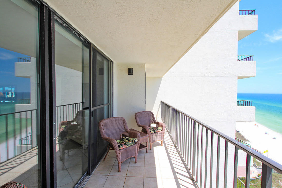 ONE SEAGROVE PLACE CONDOMINIUMS - Residential