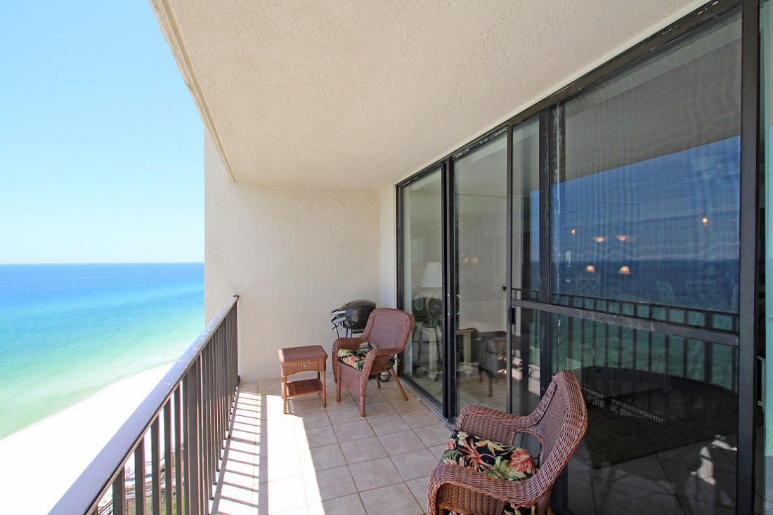 ONE SEAGROVE PLACE CONDOMINIUMS - Residential