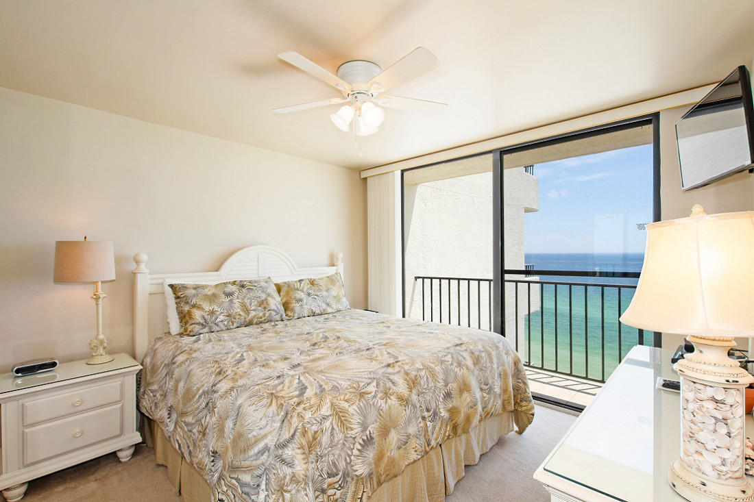 ONE SEAGROVE PLACE CONDOMINIUMS - Residential