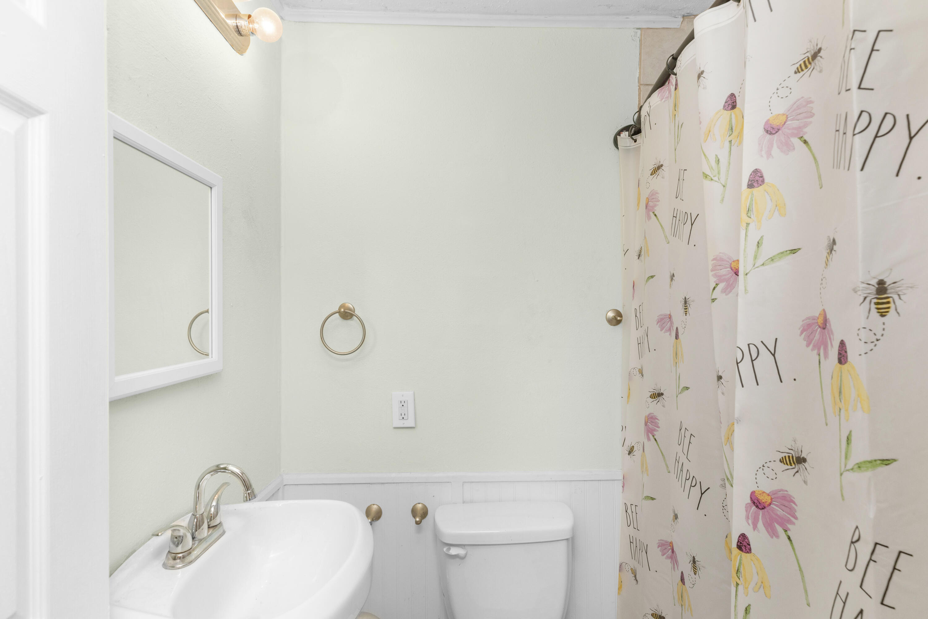 CRESTVIEW (231100.00) - Residential