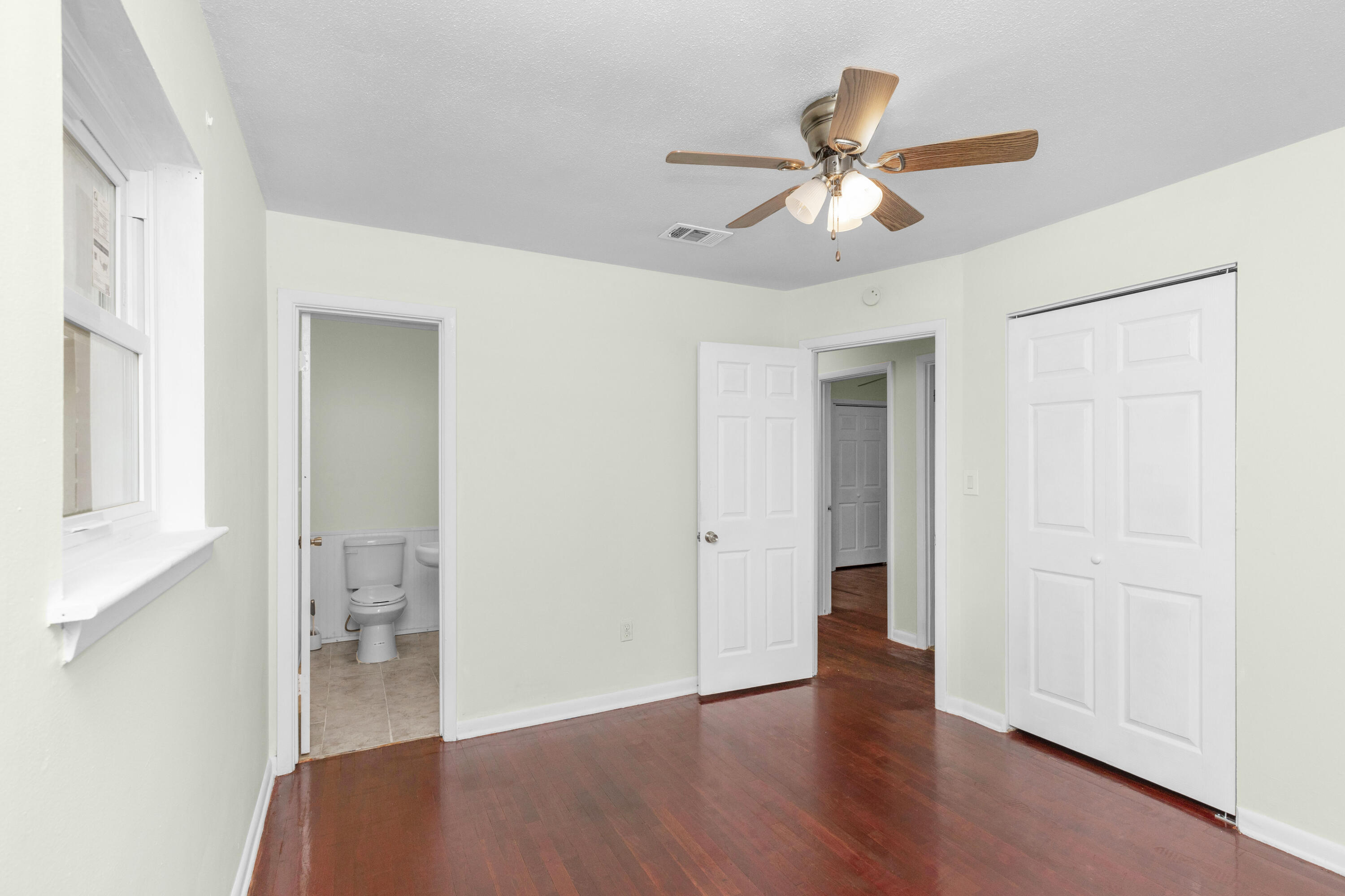 CRESTVIEW (231100.00) - Residential