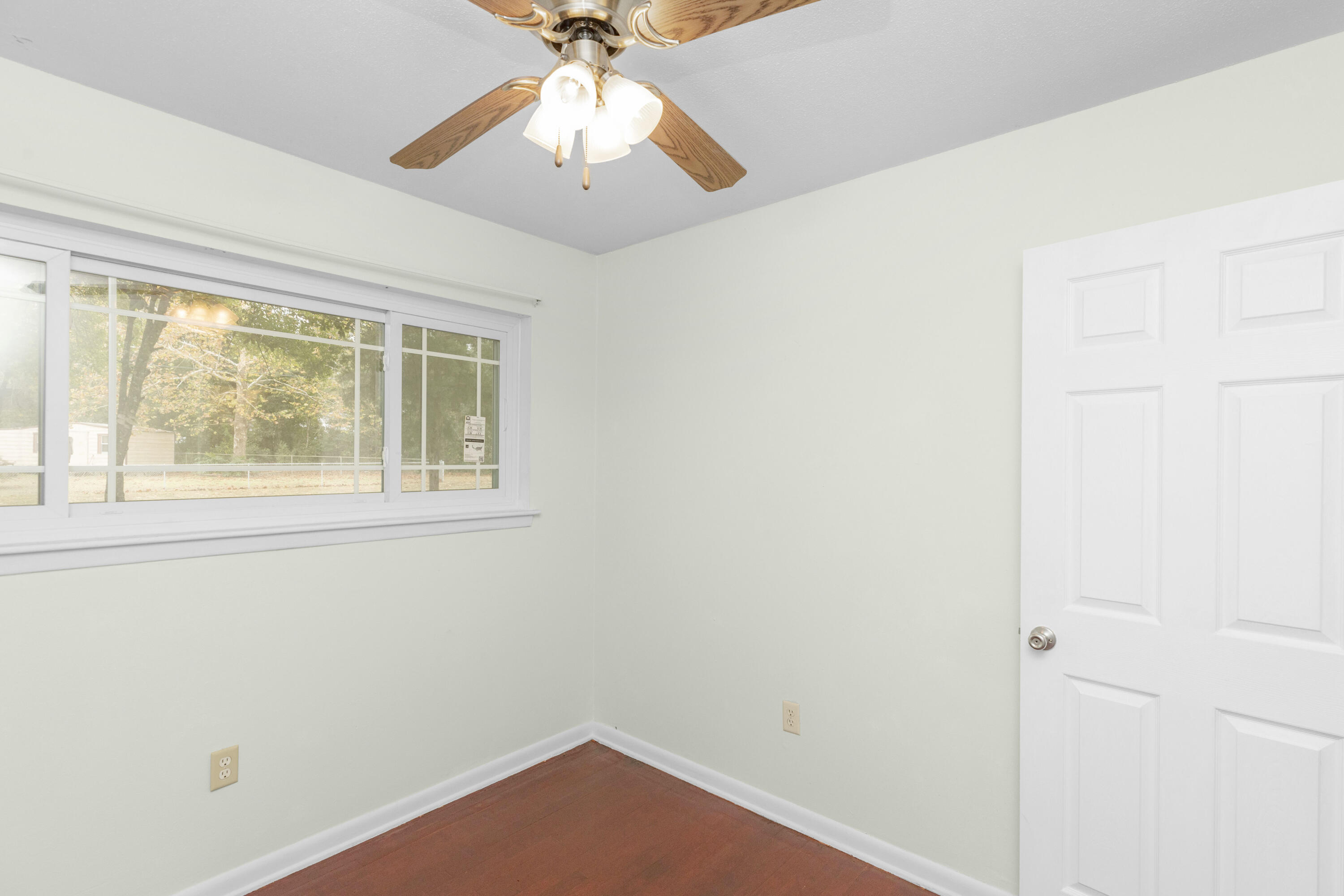 CRESTVIEW (231100.00) - Residential