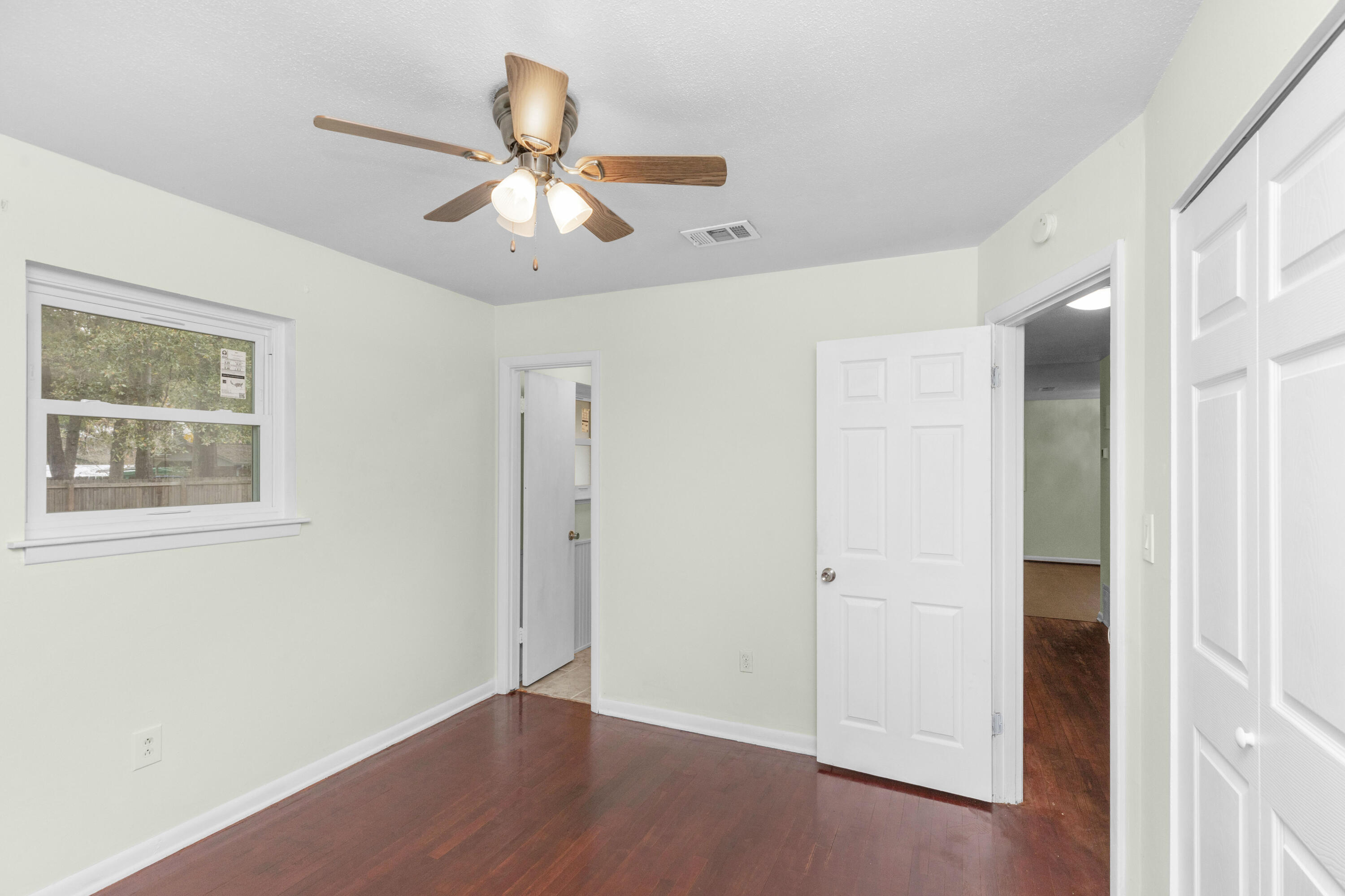 CRESTVIEW (231100.00) - Residential