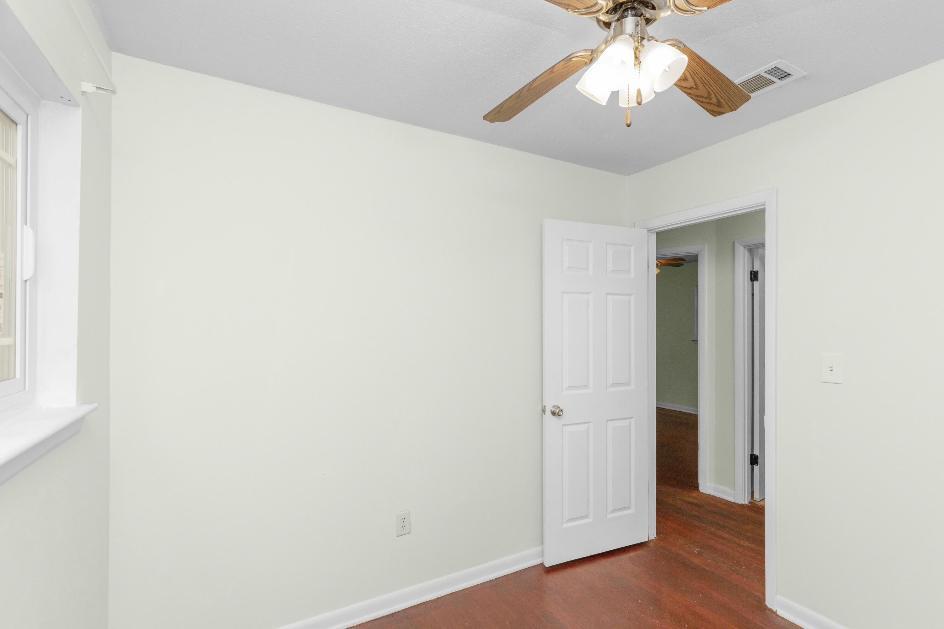 CRESTVIEW (231100.00) - Residential