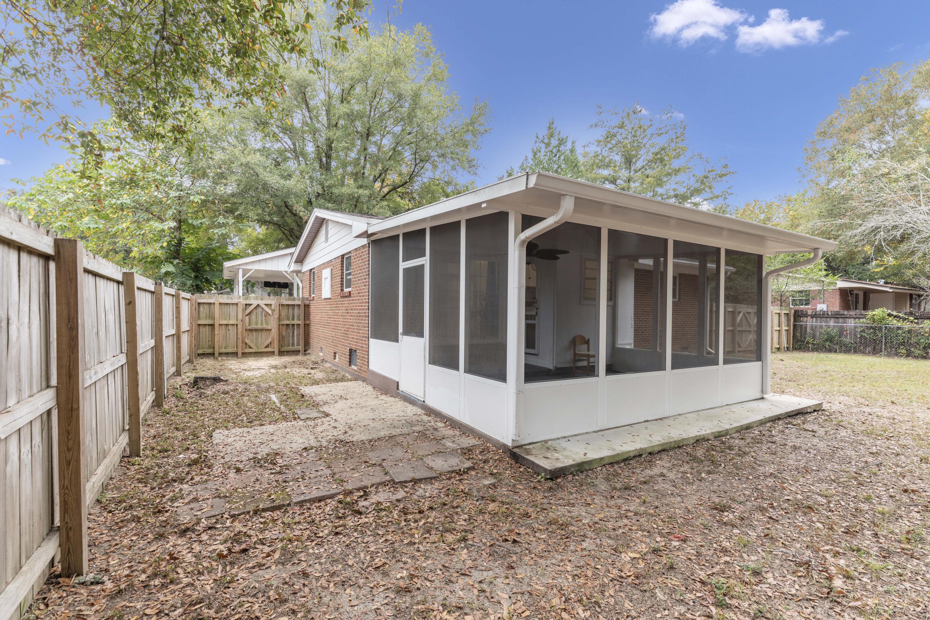 CRESTVIEW (231100.00) - Residential