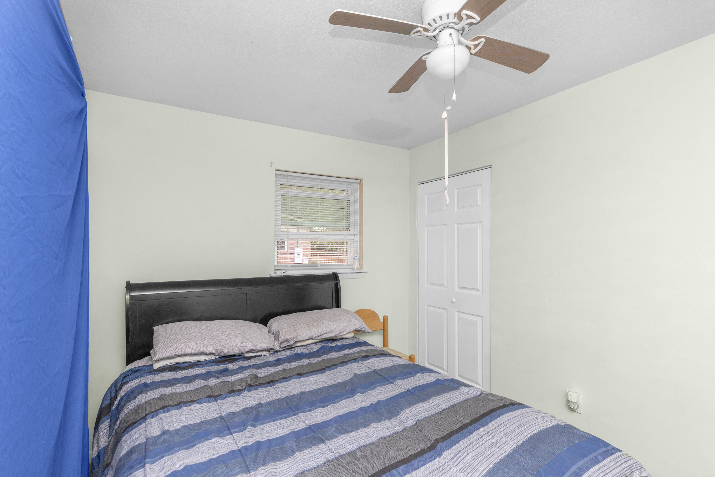 CRESTVIEW (231100.00) - Residential