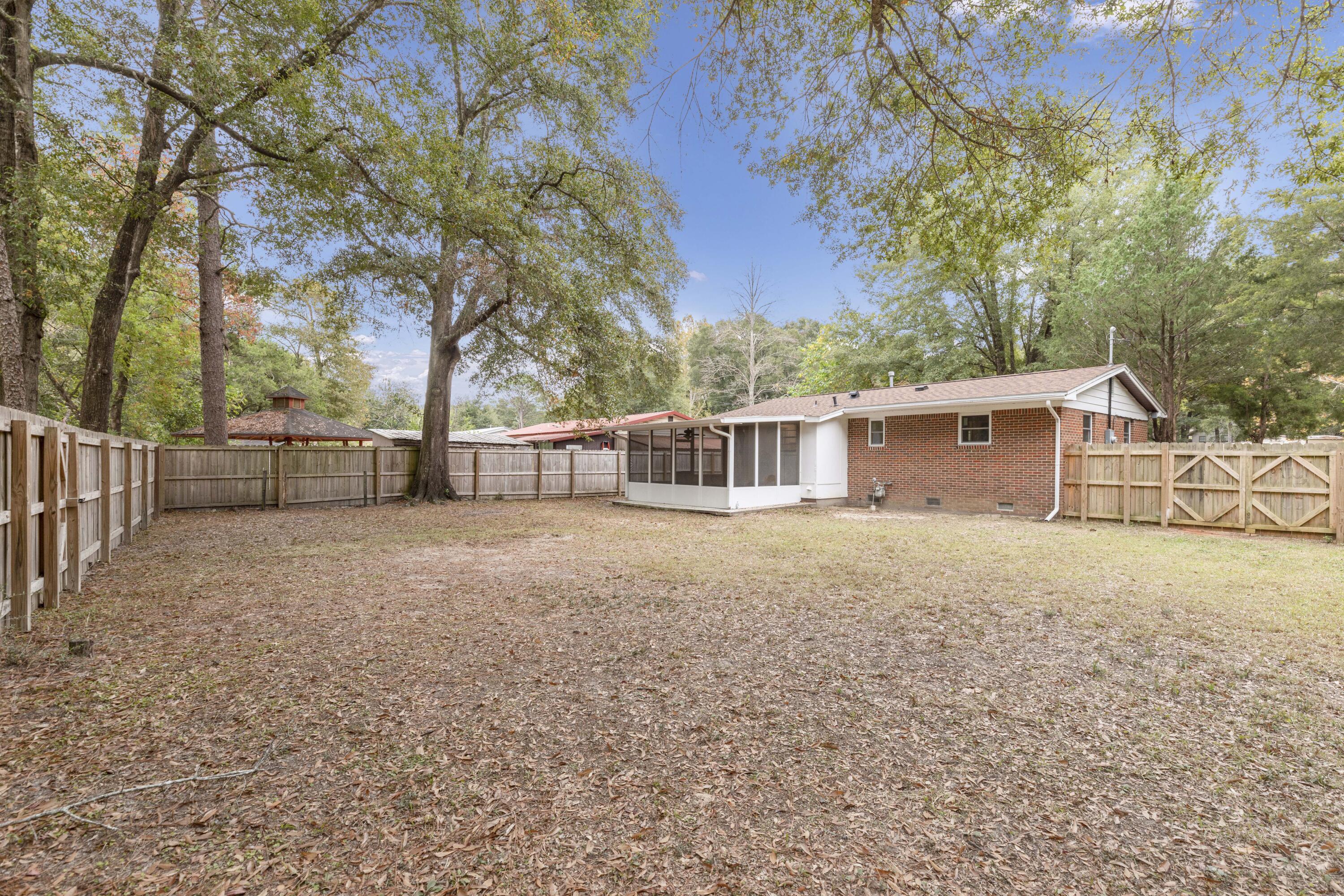 CRESTVIEW (231100.00) - Residential