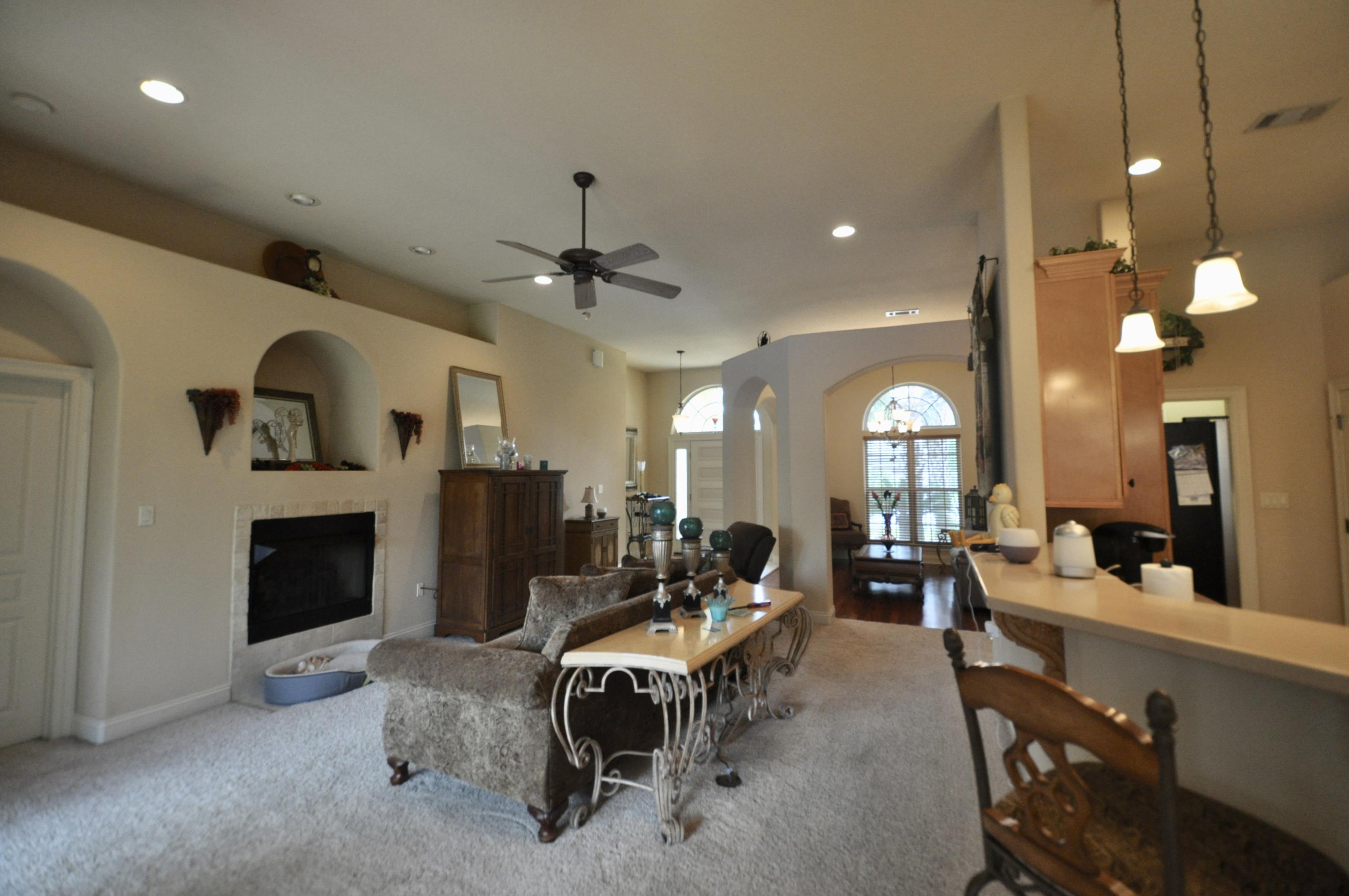 CHARDONNAY ESTATES - Residential