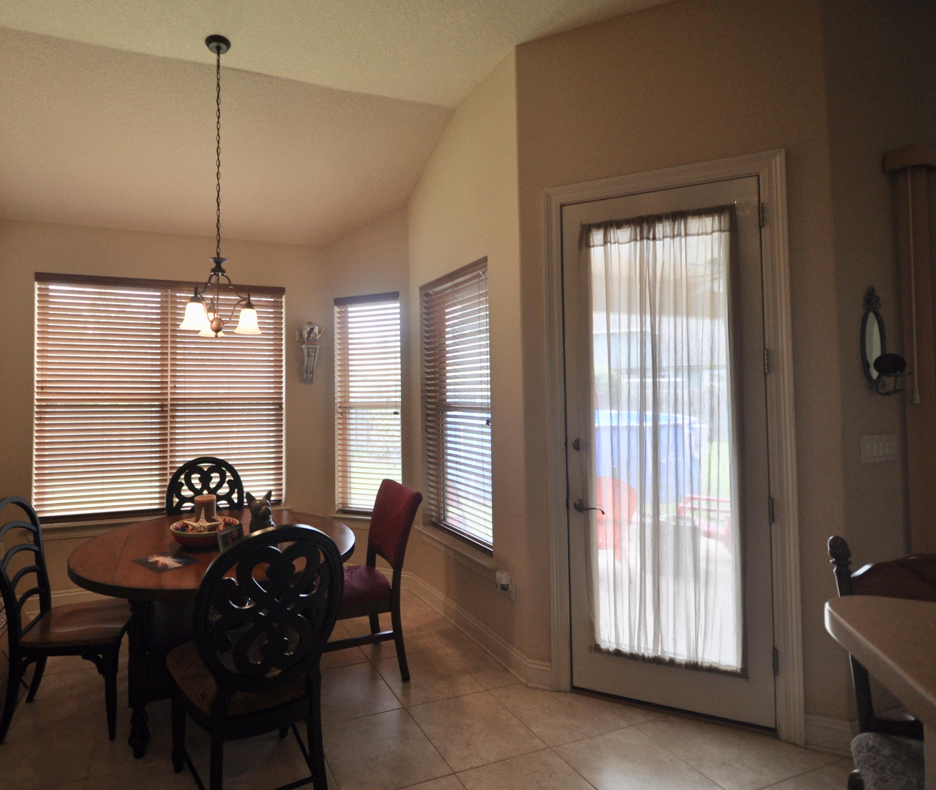 CHARDONNAY ESTATES - Residential