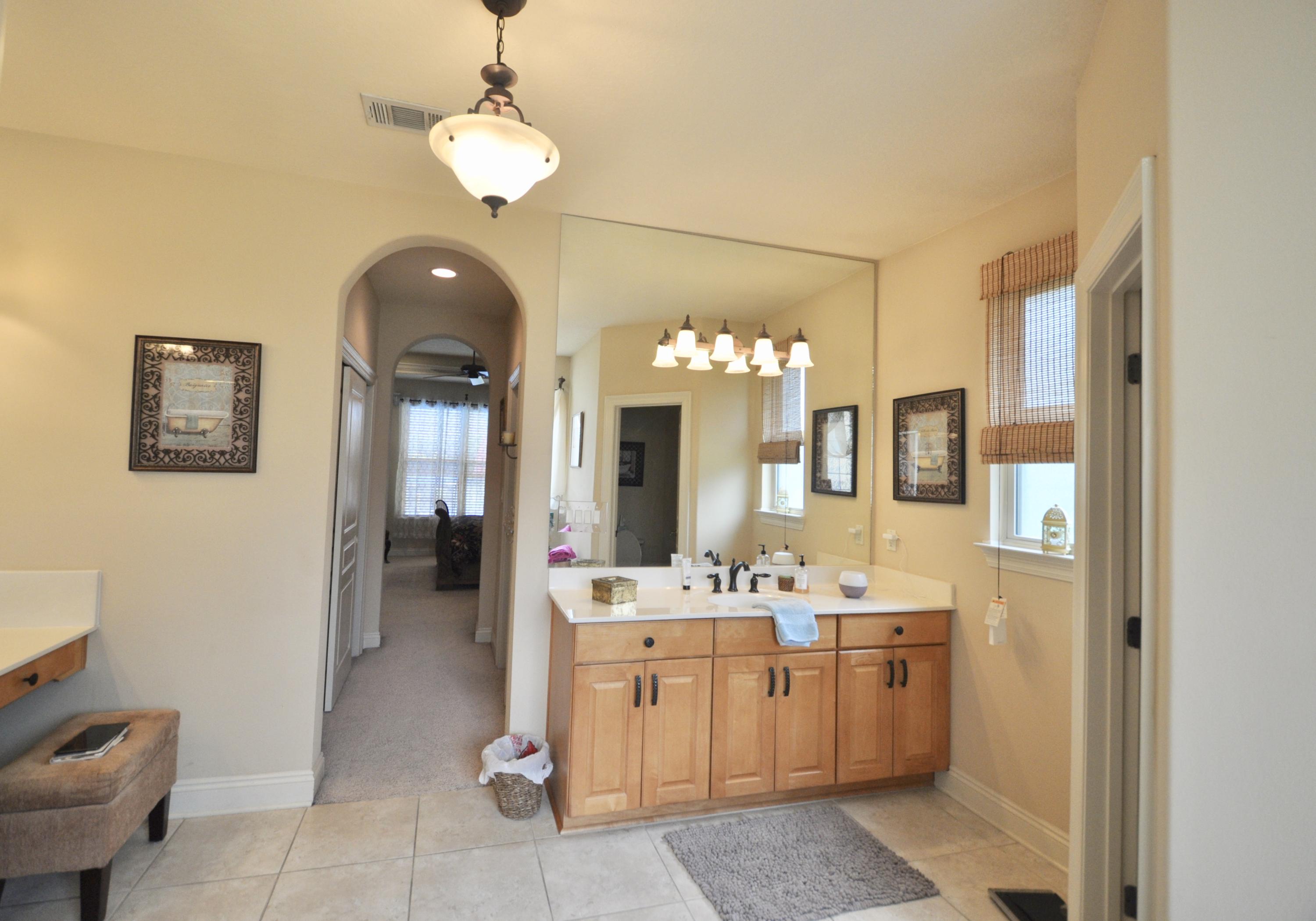 CHARDONNAY ESTATES - Residential