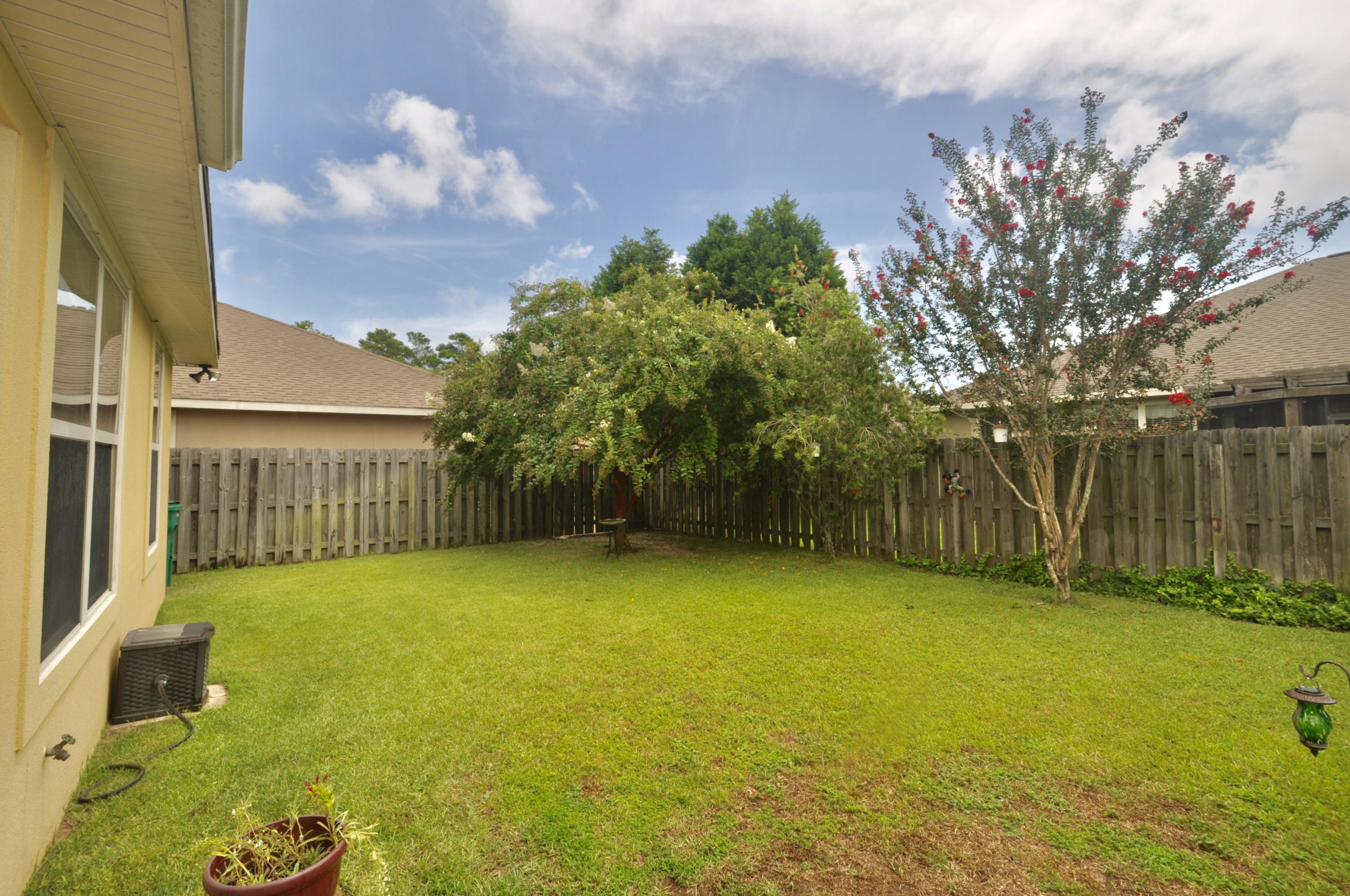 CHARDONNAY ESTATES - Residential