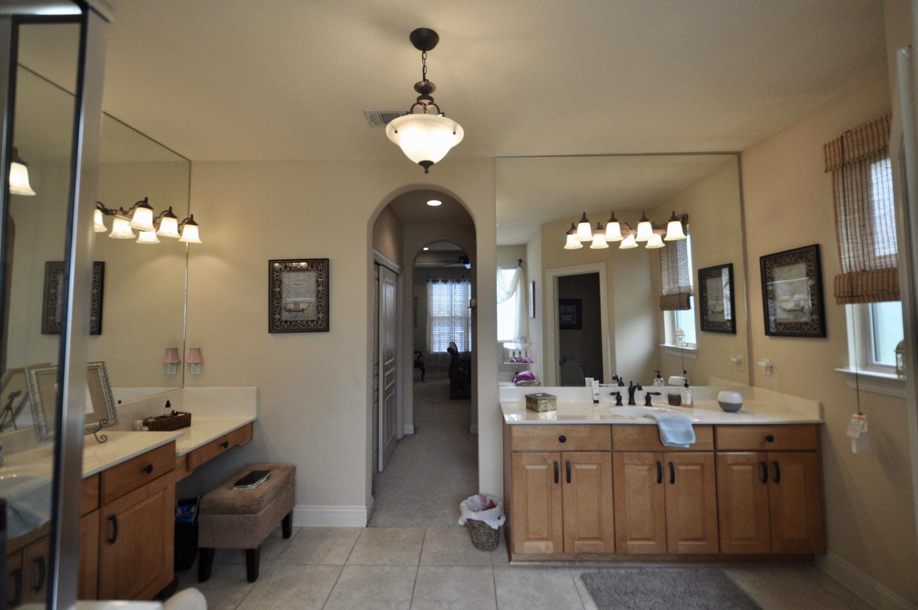 CHARDONNAY ESTATES - Residential