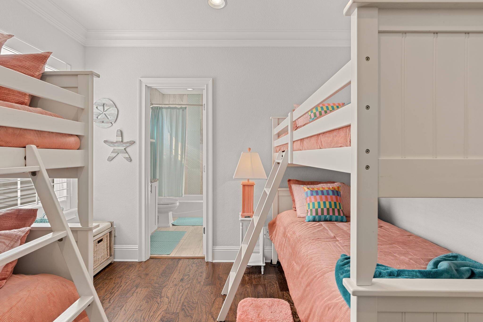 VILLA LAGO - Residential