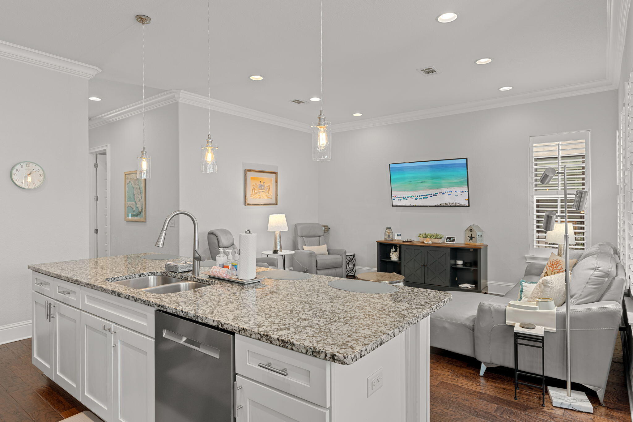 VILLA LAGO - Residential