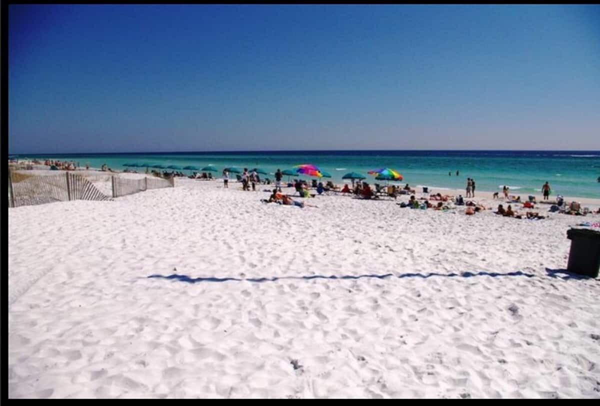 VILLAGE OF CRYSTAL BEACH - Residential