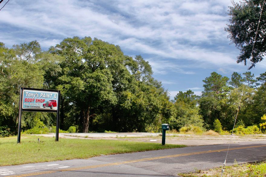 GREAT LOCATION!  HIGH TRAFFIC!  ZONE C2 commercial that offers many possibilities.  Priced so a buyer can afford to buy and build.  Hwy 83 has become a major thoroughfare for people traveling to and from the beaches of South Walton.  Hard to find a commercial parcel inside the city limits of DeFuniak Springs at this price.