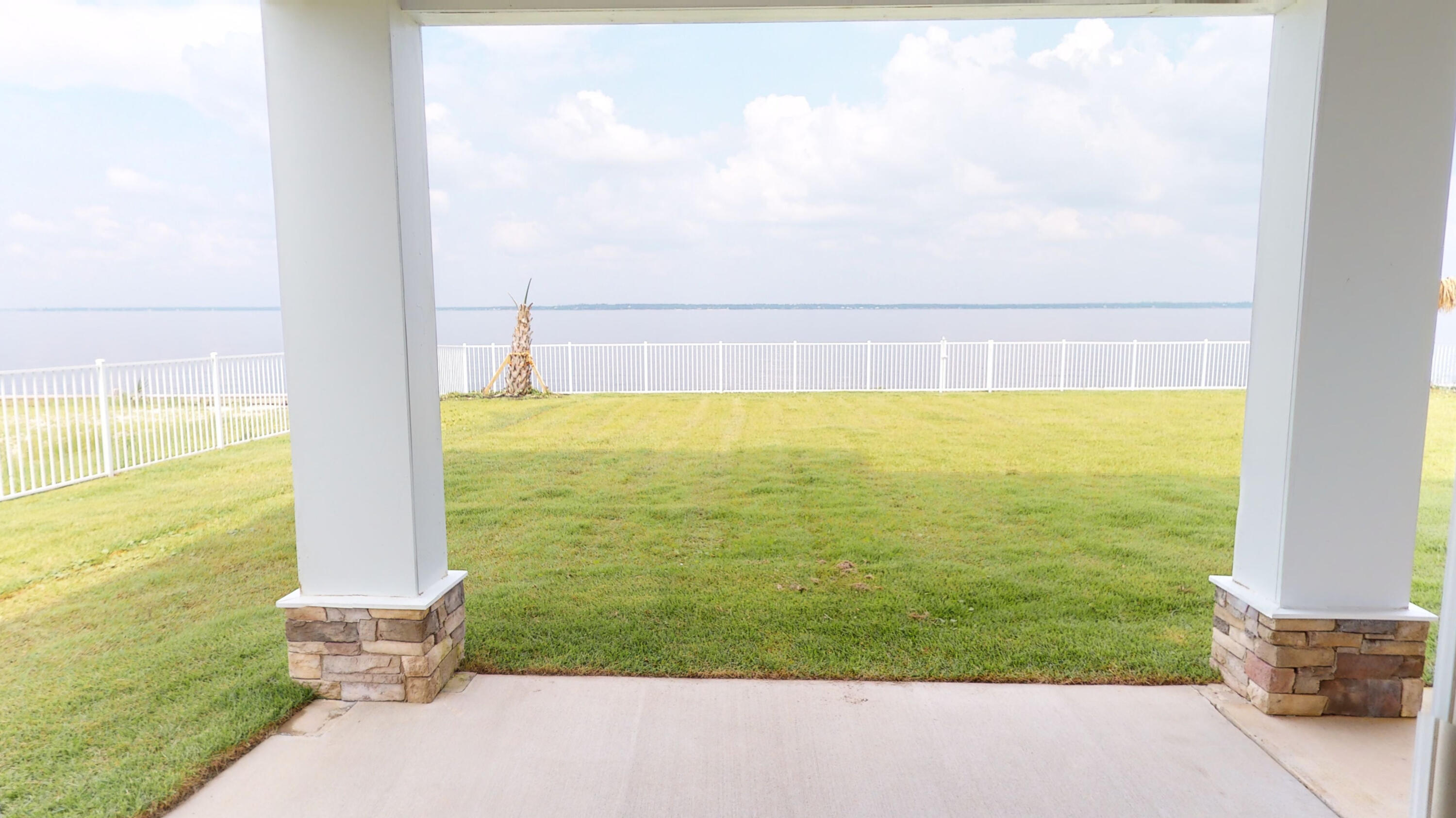 PALE MOON ESTATES - Residential