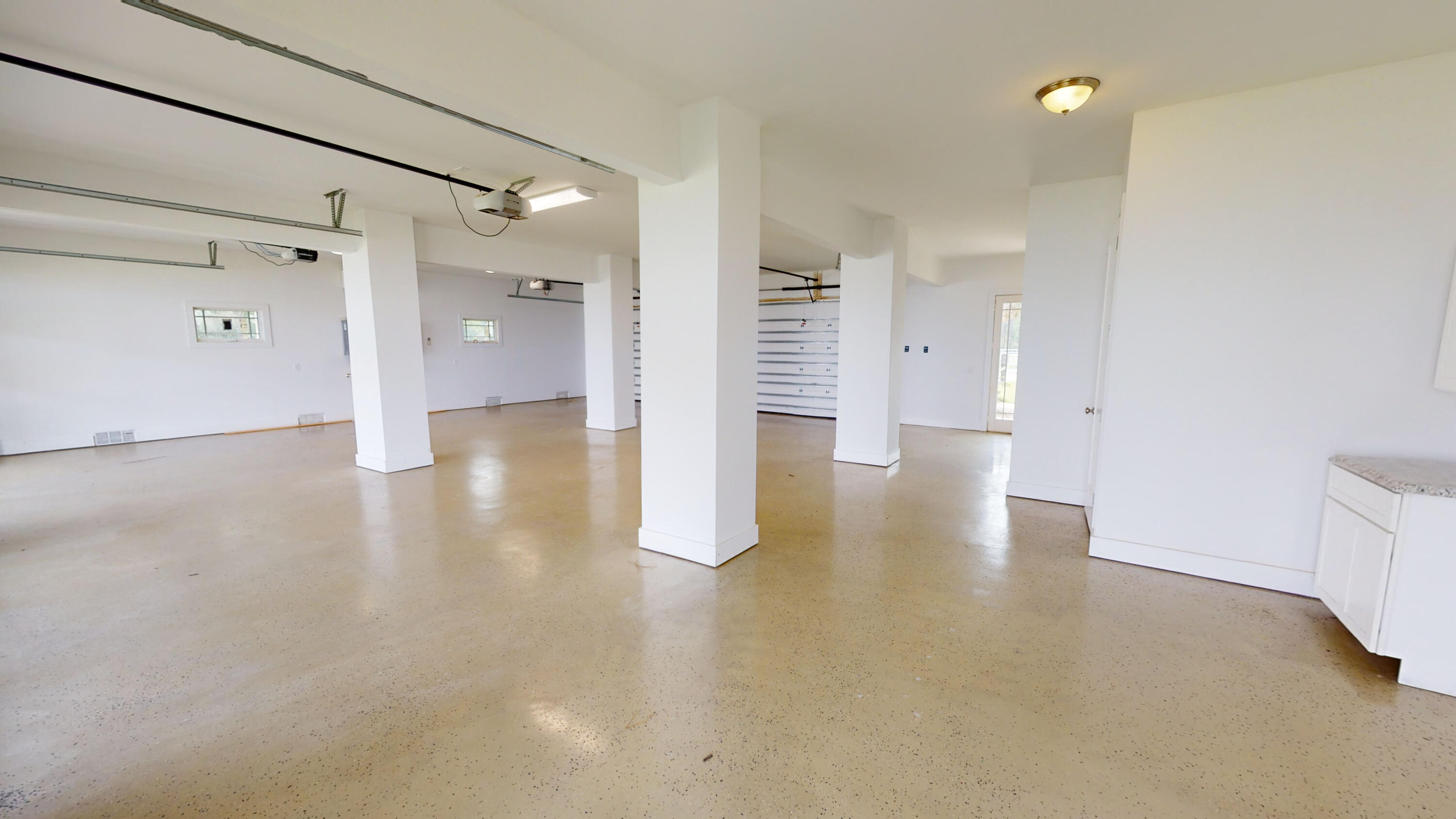 PALE MOON ESTATES - Residential