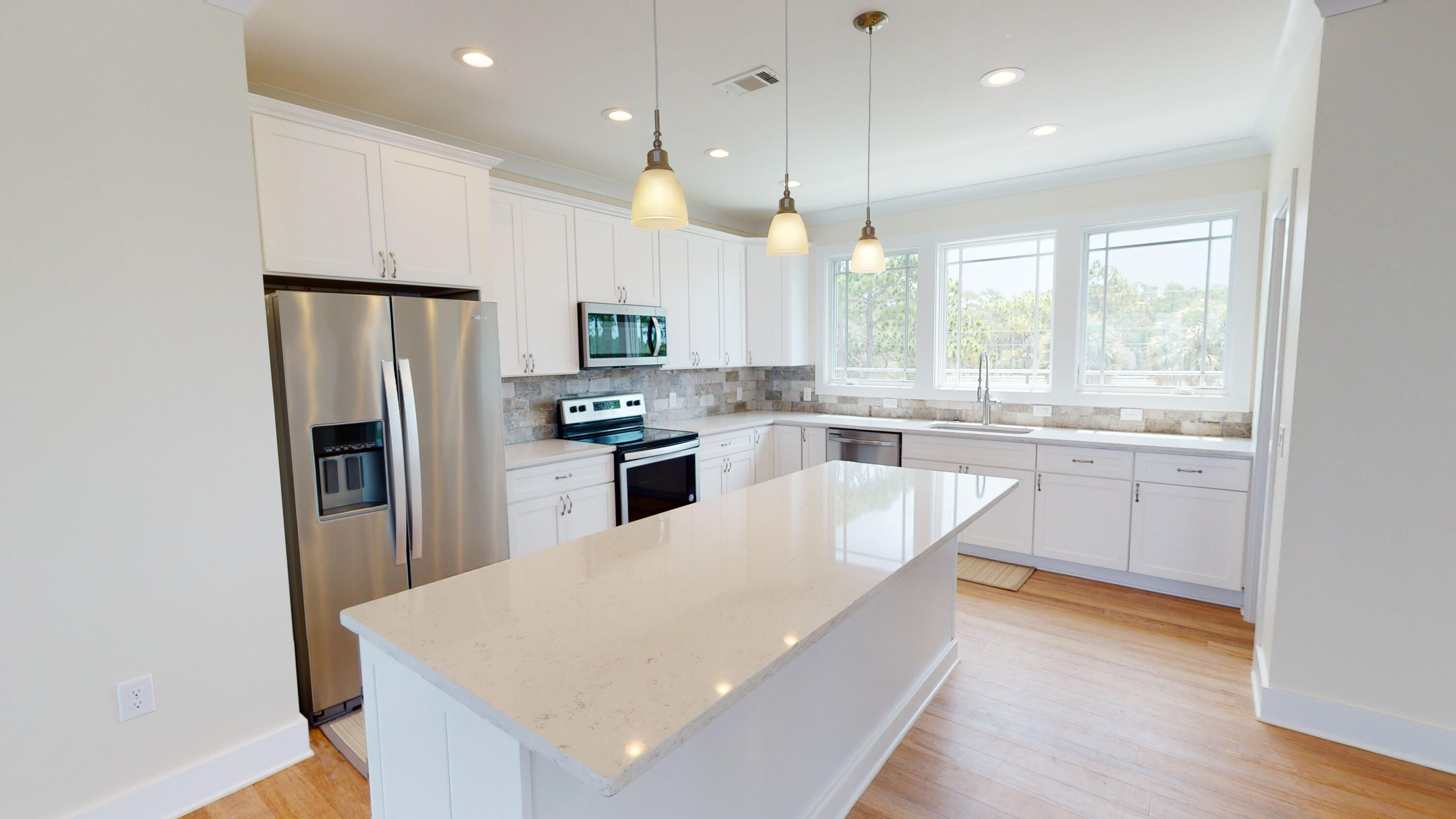 PALE MOON ESTATES - Residential