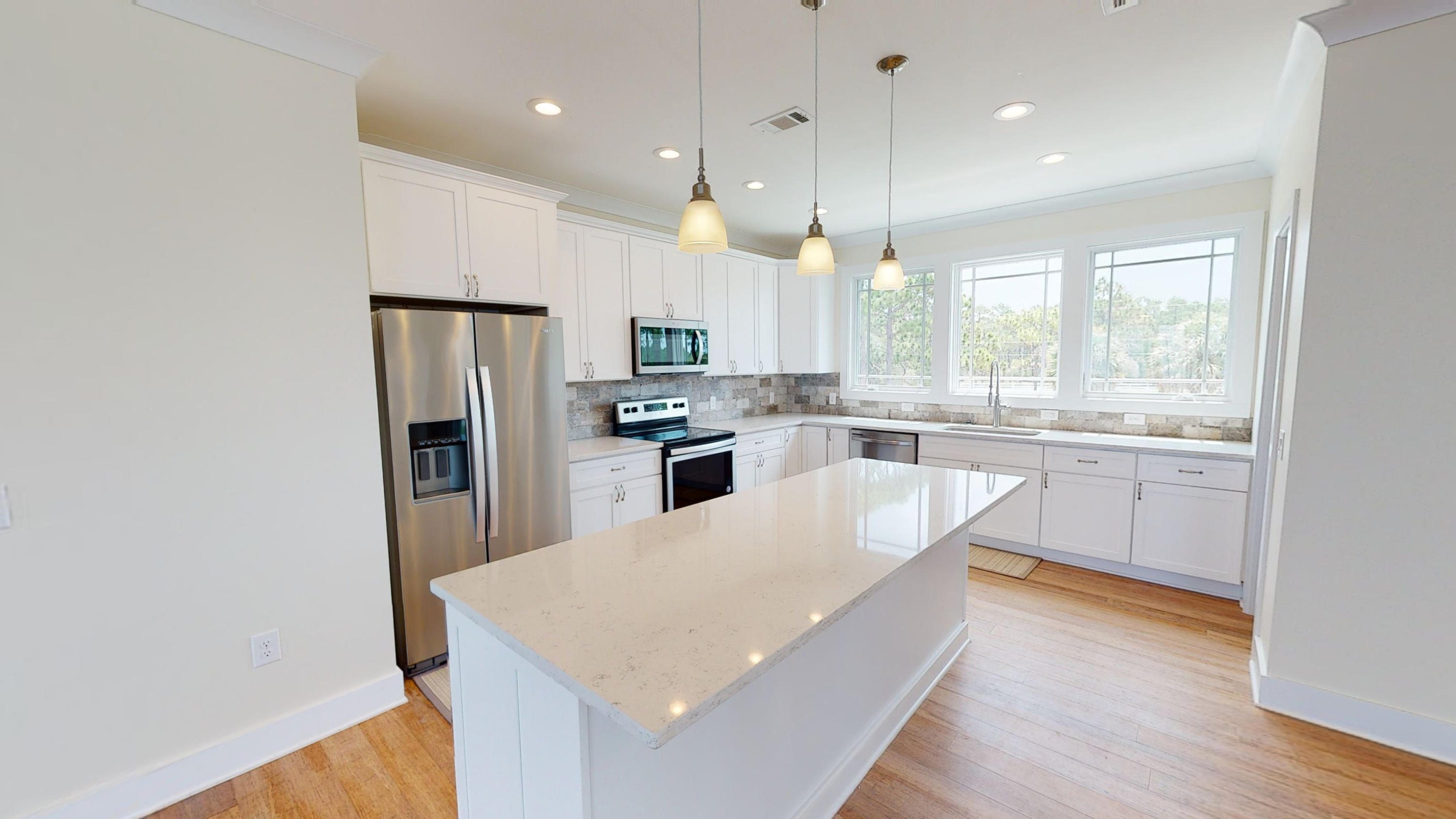 PALE MOON ESTATES - Residential