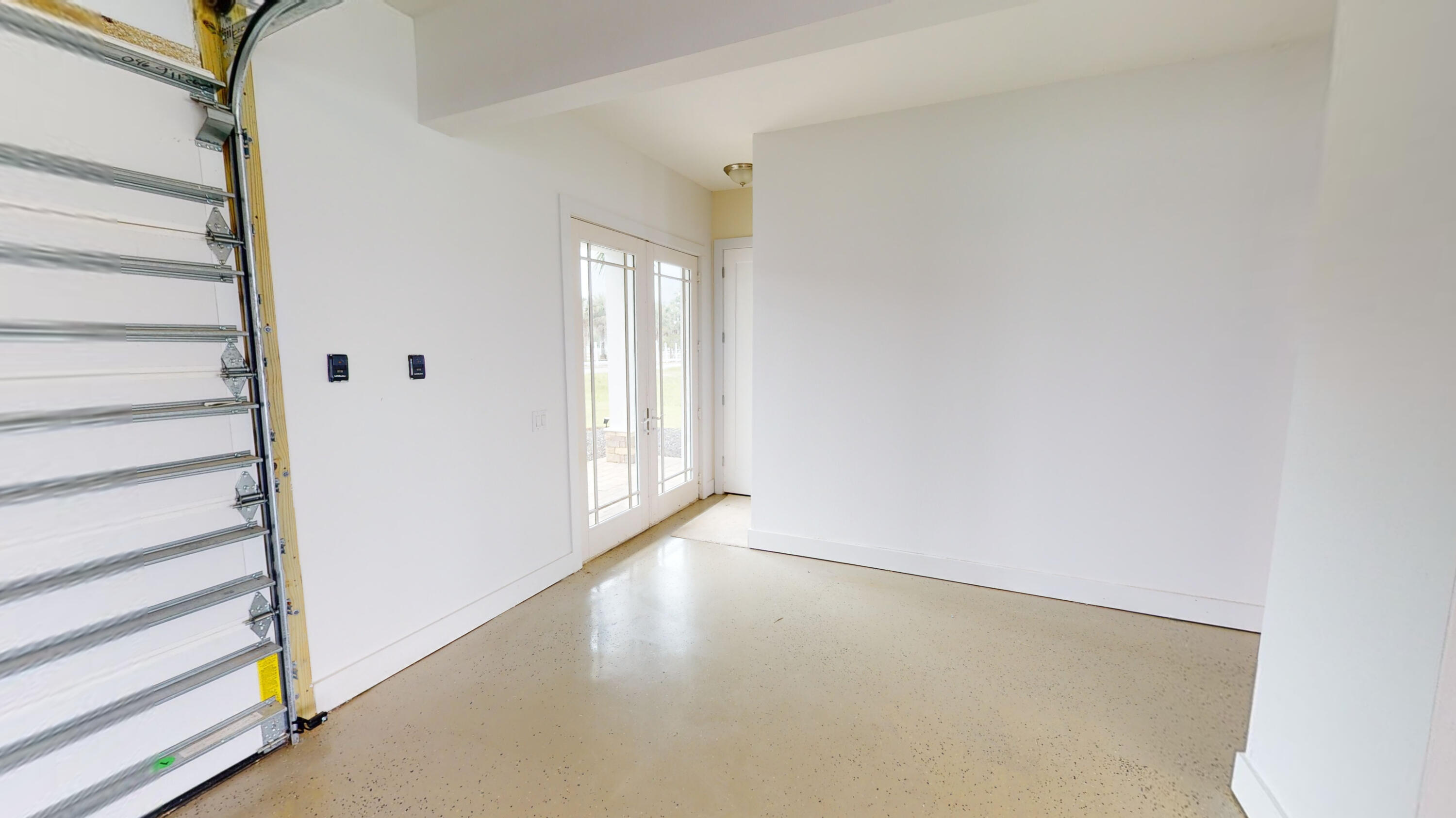 PALE MOON ESTATES - Residential