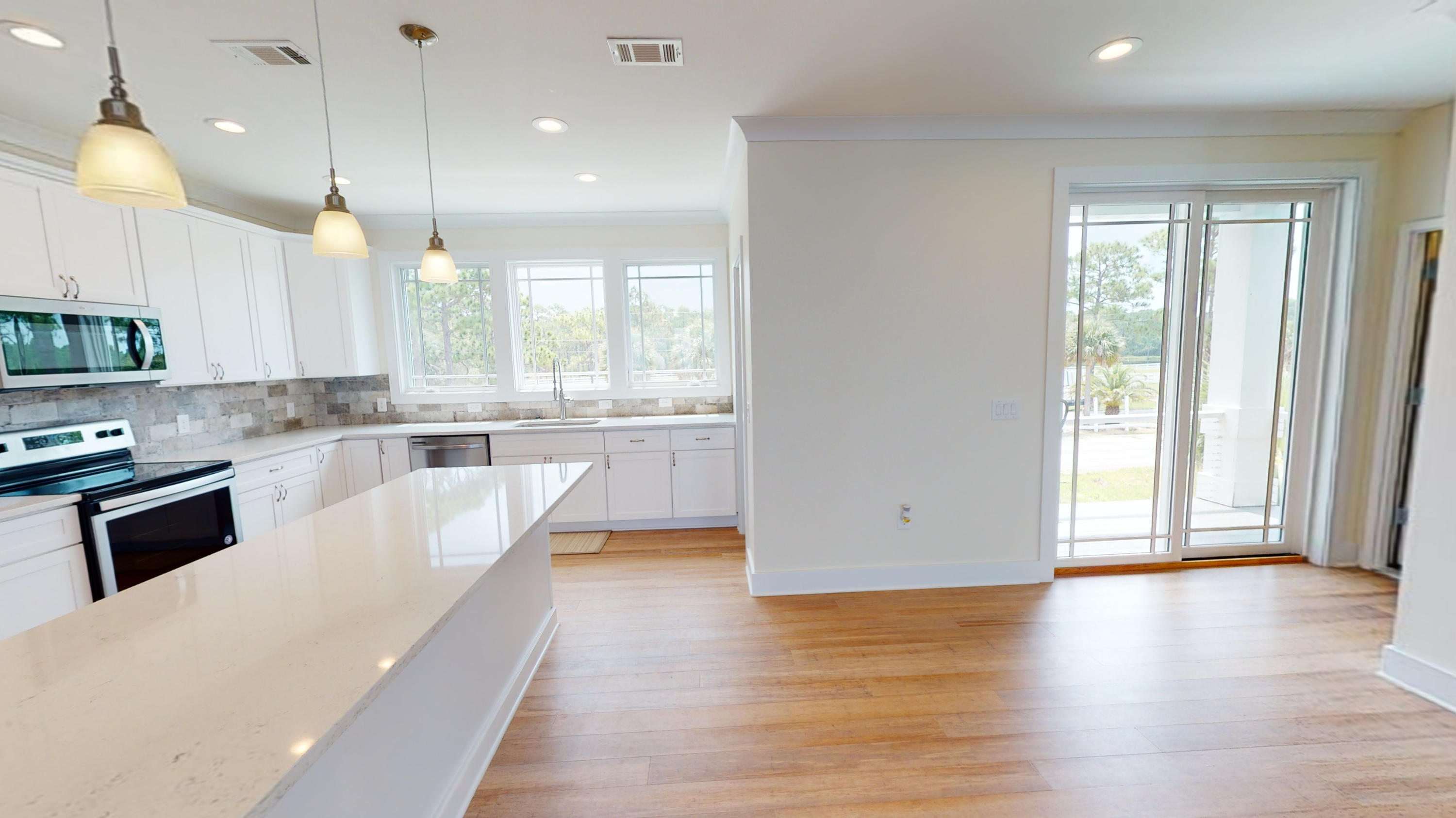 PALE MOON ESTATES - Residential