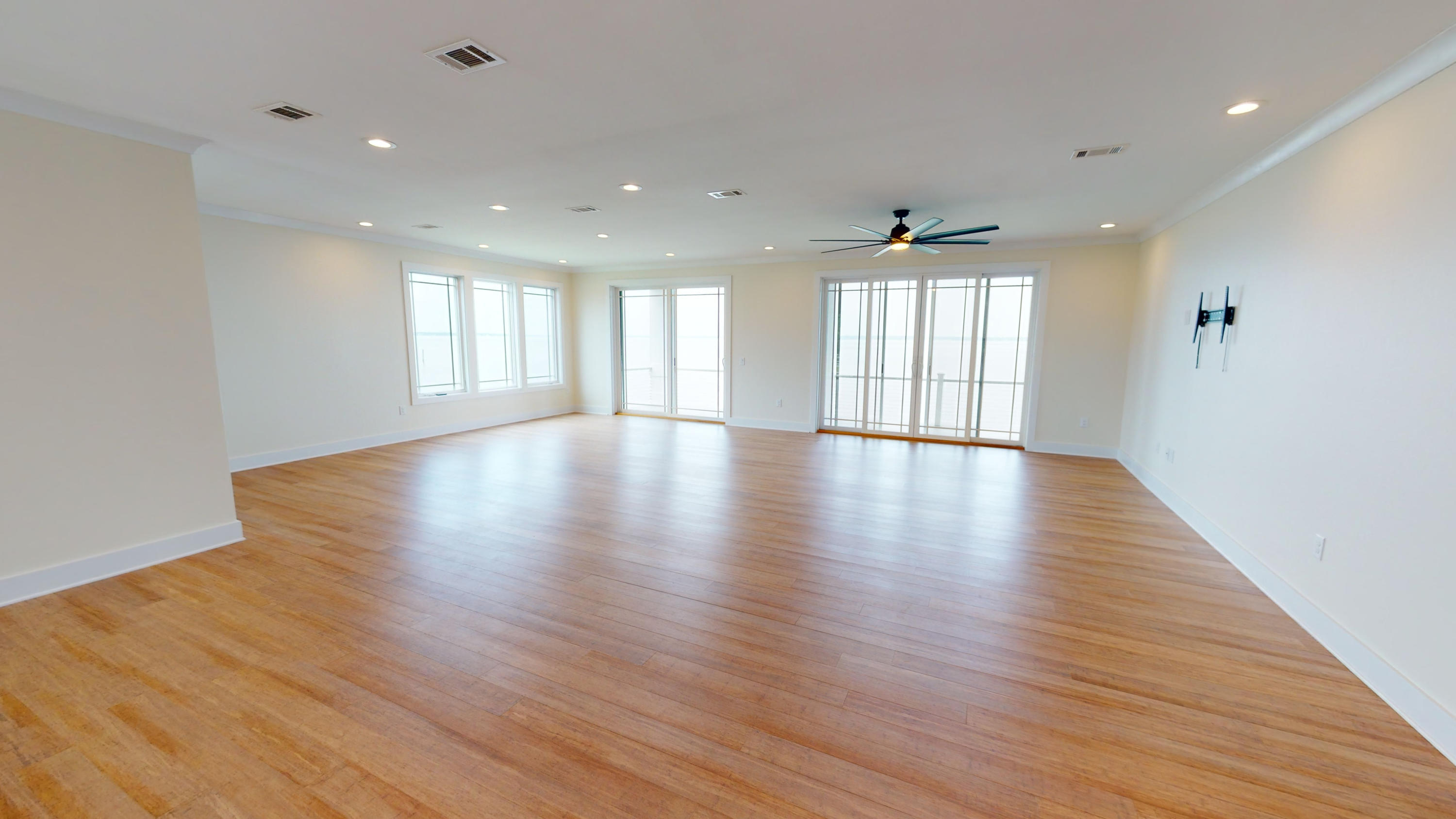 PALE MOON ESTATES - Residential