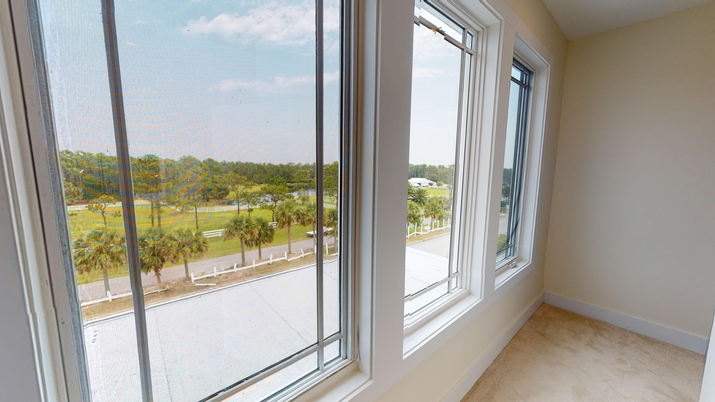 PALE MOON ESTATES - Residential