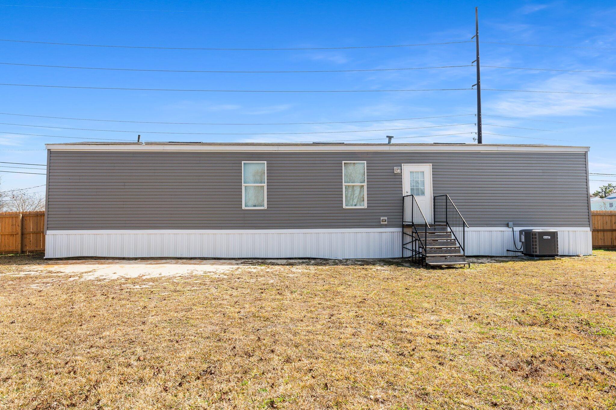 NO RECORDED SUBDIVISION - Residential
