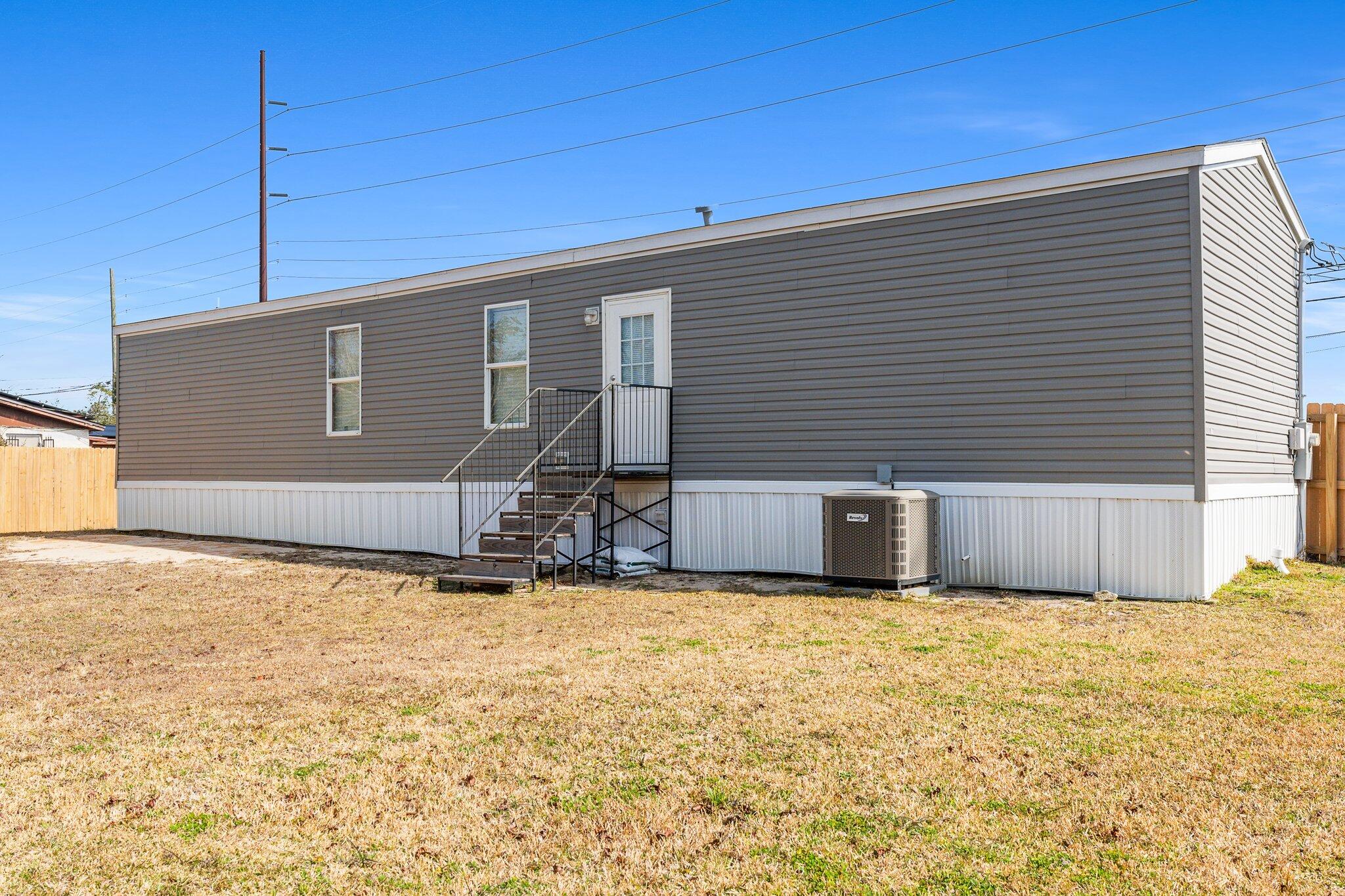 NO RECORDED SUBDIVISION - Residential