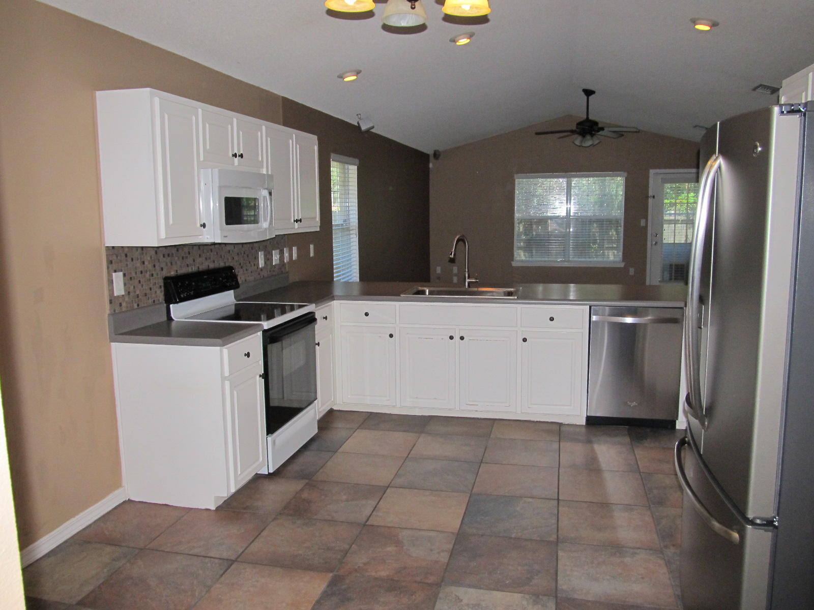 EMERALD VILLAGE S/D - Residential