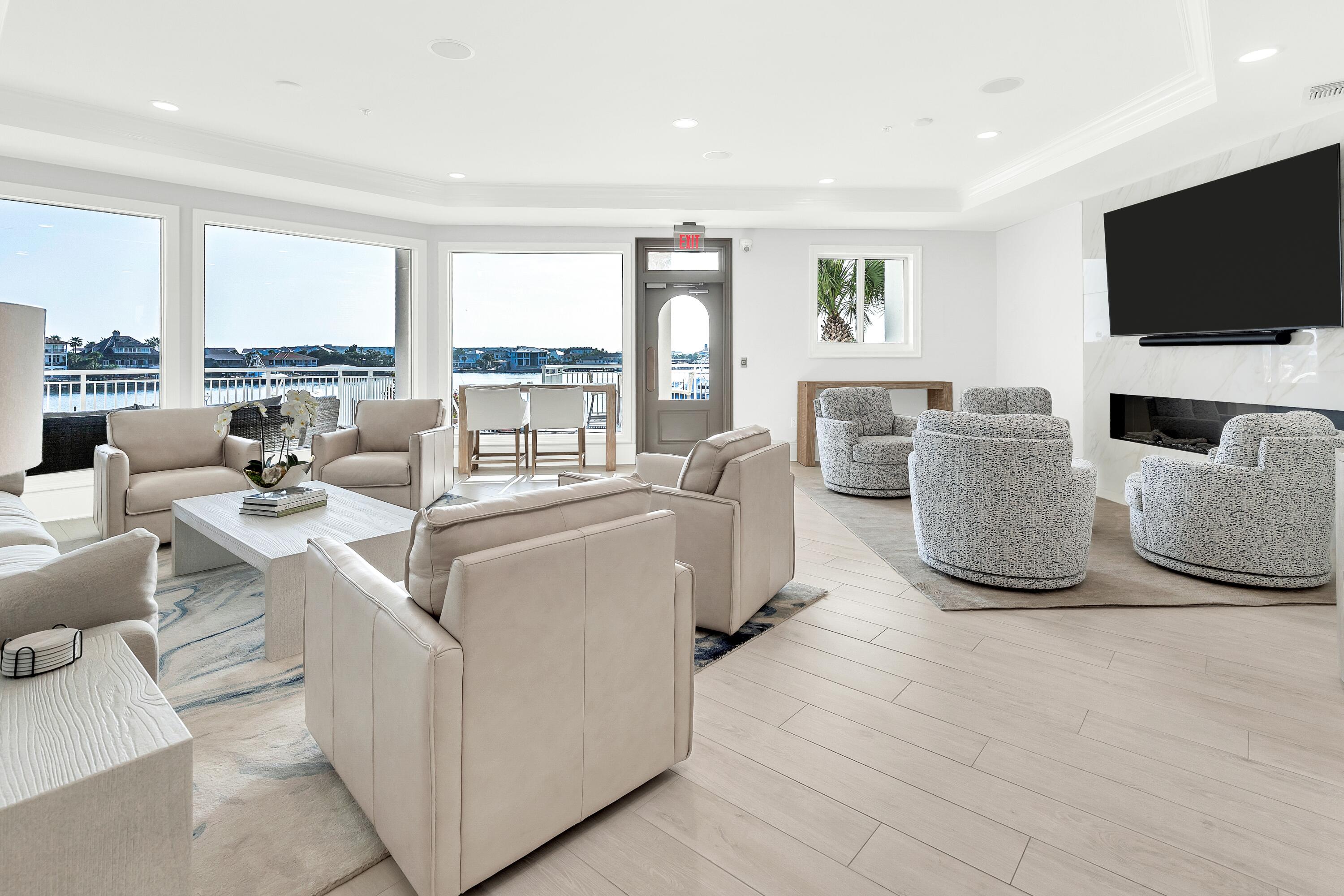 GRAND HARBOR - Residential