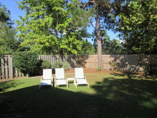 EMERALD WALK - Residential