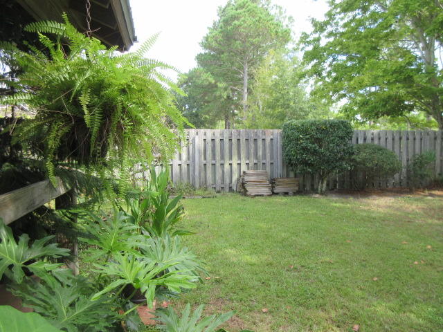 EMERALD WALK - Residential