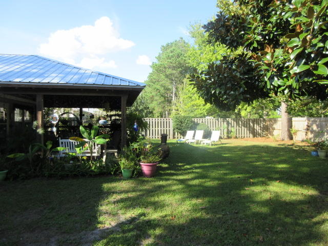 EMERALD WALK - Residential