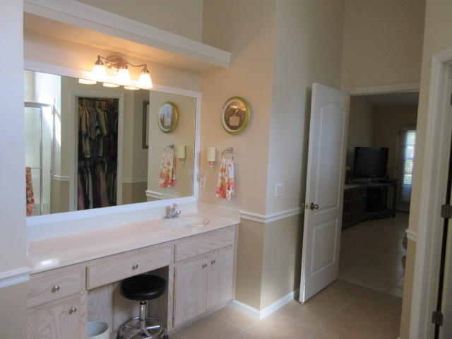 EMERALD WALK - Residential