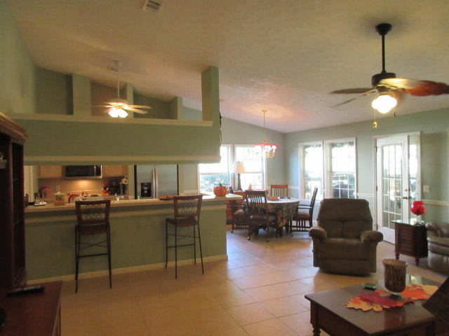 EMERALD WALK - Residential