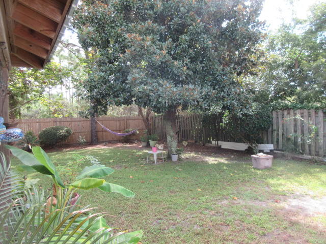 EMERALD WALK - Residential