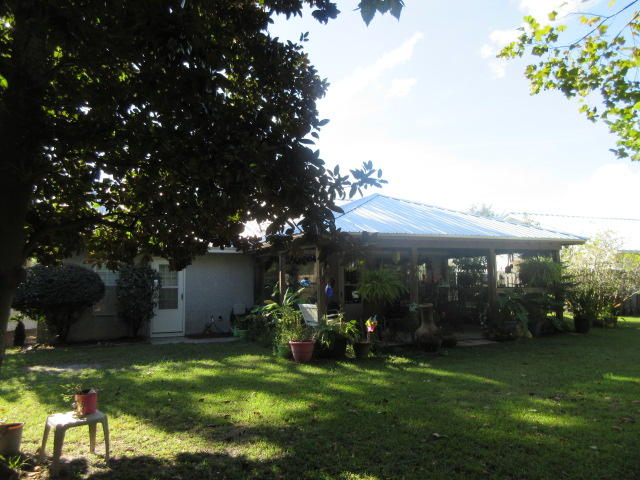 EMERALD WALK - Residential