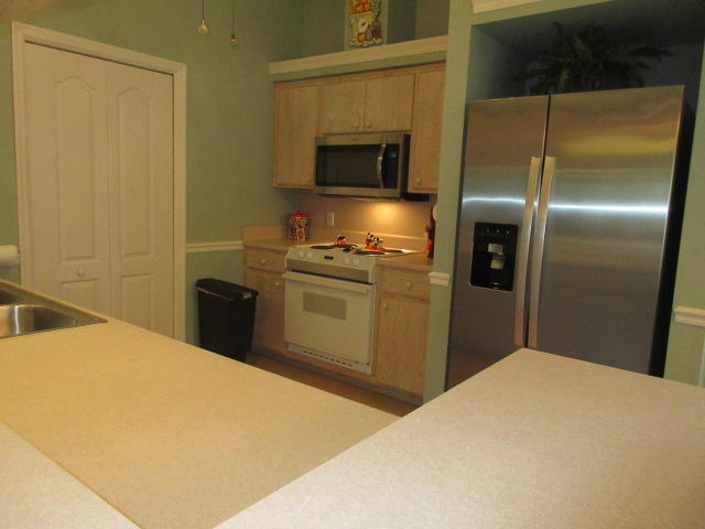 EMERALD WALK - Residential