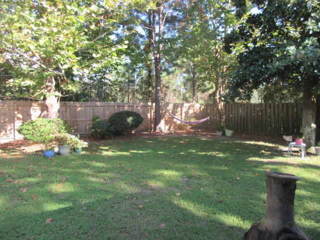 EMERALD WALK - Residential