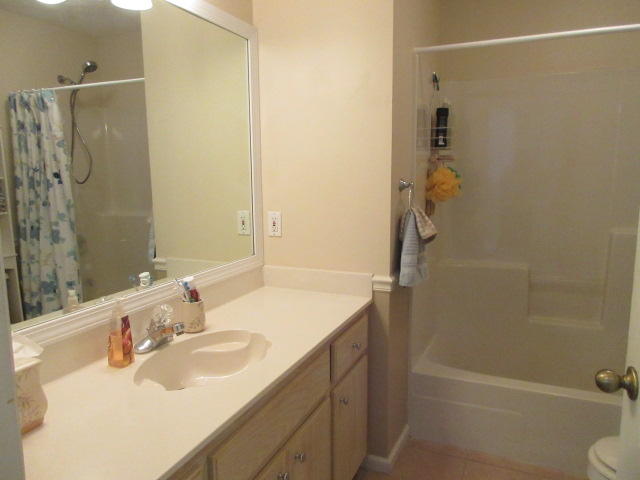 EMERALD WALK - Residential