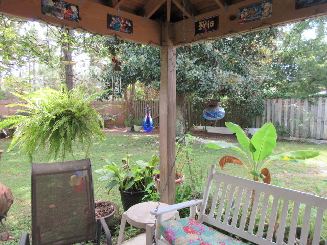 EMERALD WALK - Residential