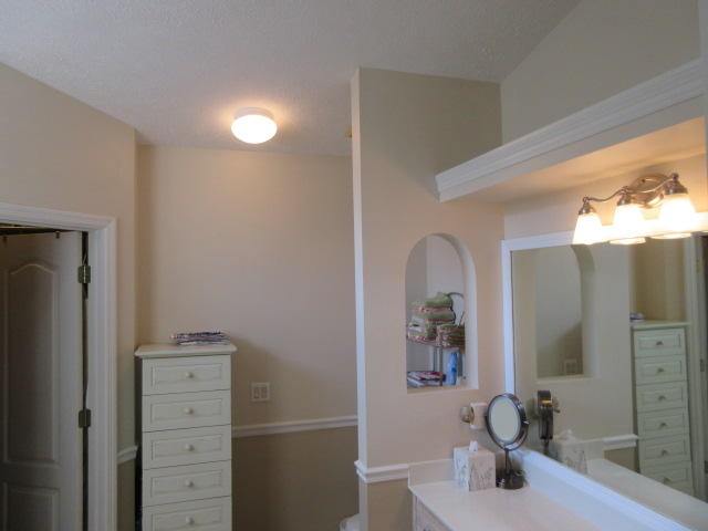 EMERALD WALK - Residential