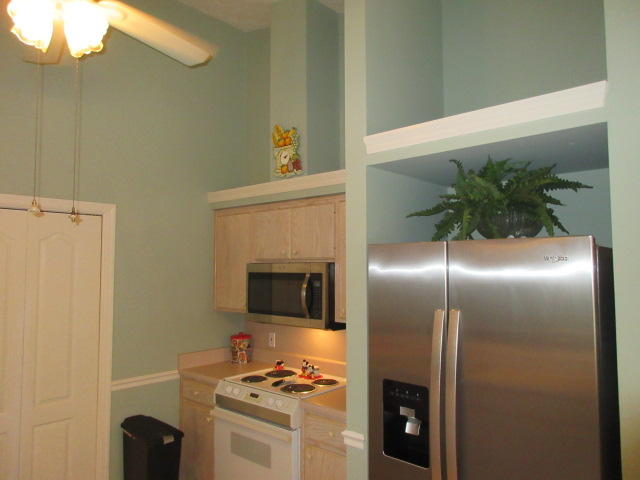 EMERALD WALK - Residential