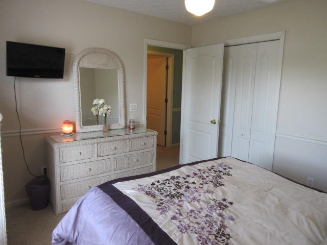 EMERALD WALK - Residential